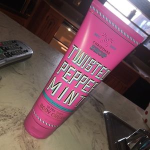 Bath and body works body cream